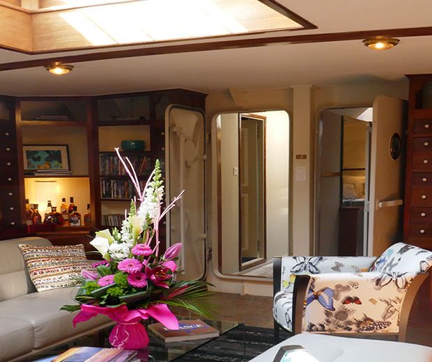 French River Barge Cruise